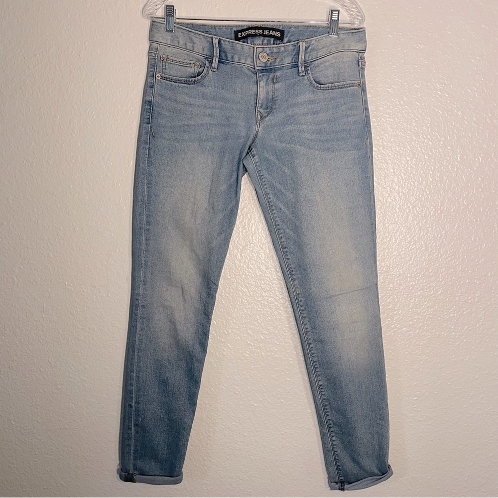 Express Low Rise women’s skinny jeans | US 6 regular | light wash | stretchy